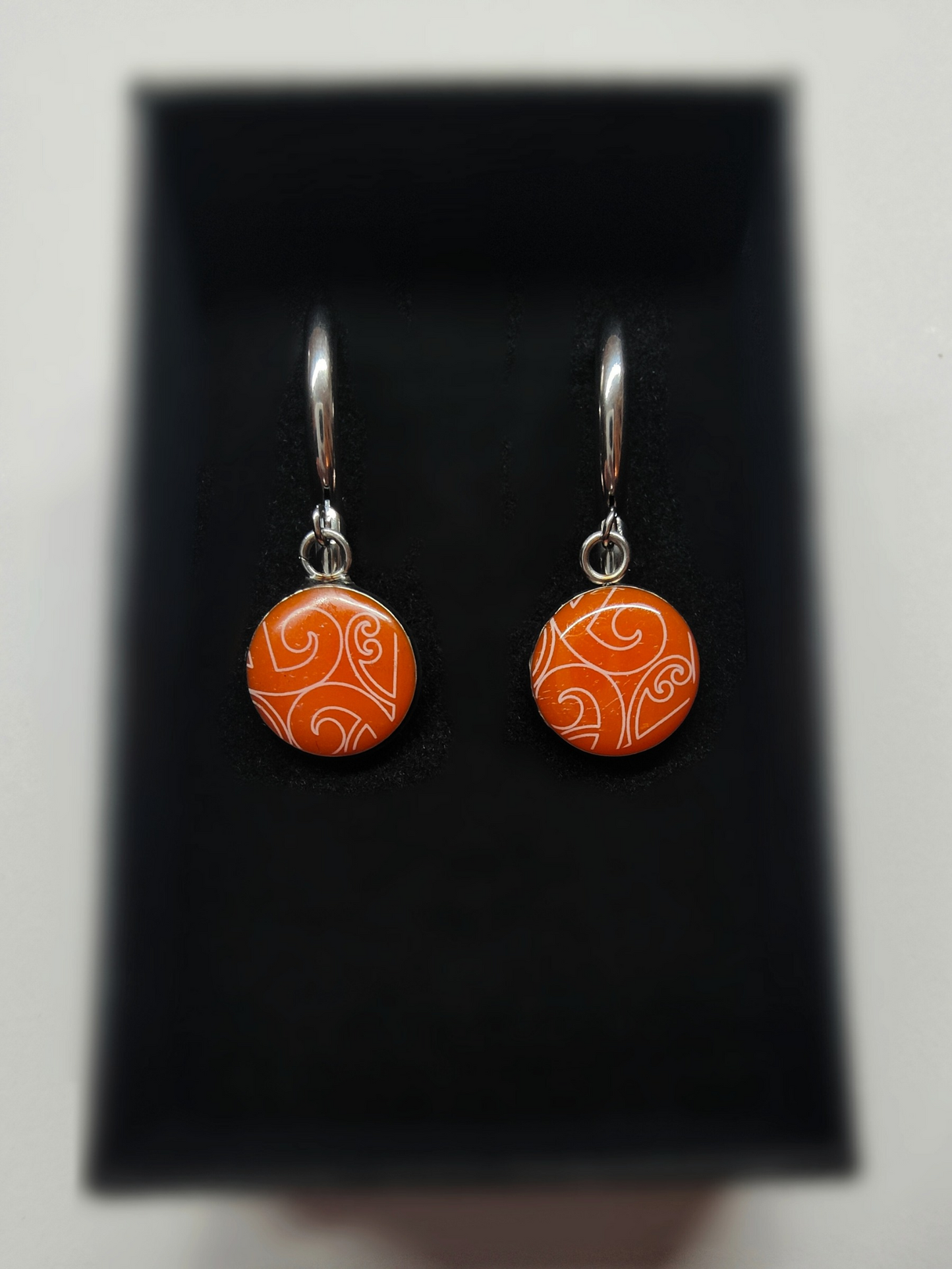 Karaka Silver Huggies