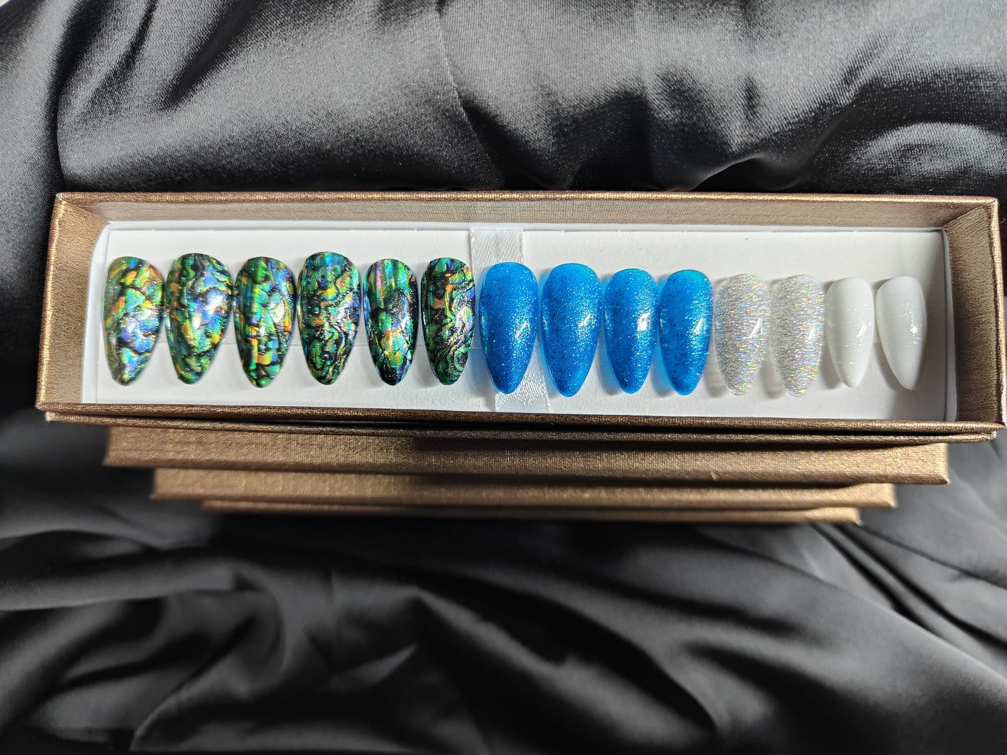 Pāua inspired nail kits