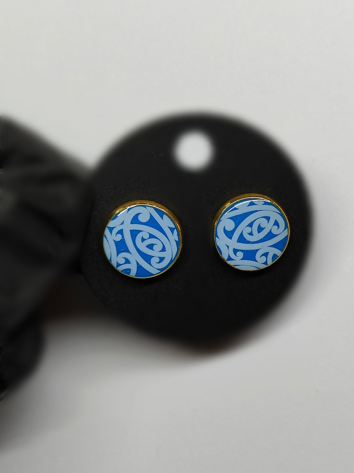 Kikorangi Gold Studs