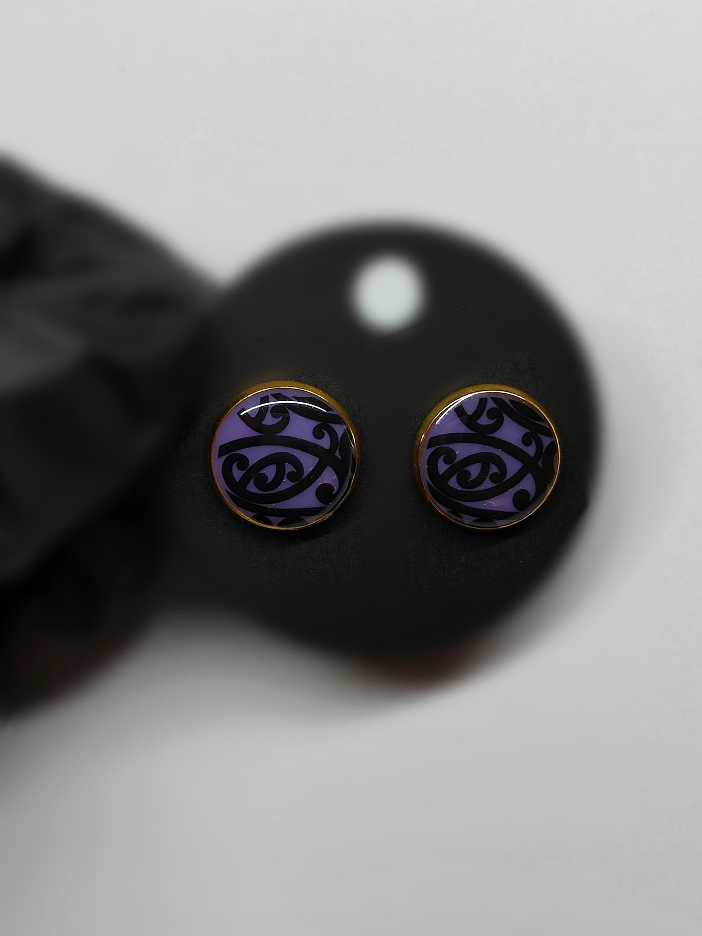 Waiporoporo Gold Studs
