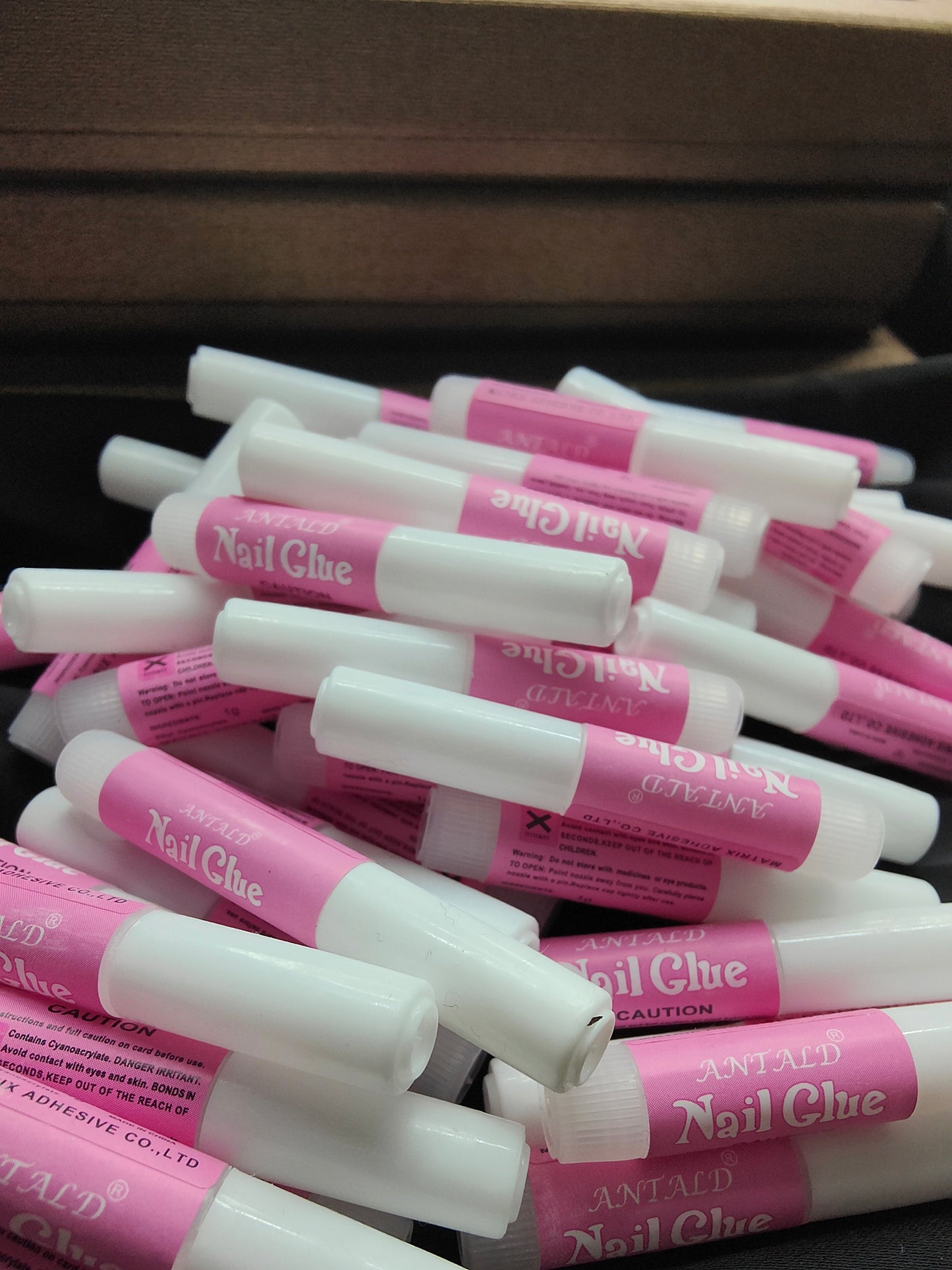 Nail Glue