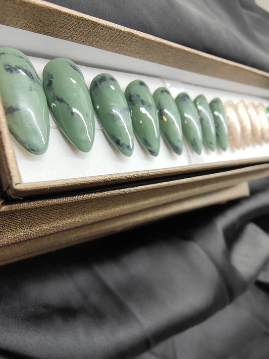 Pounamu+Pāua inspired nail kits