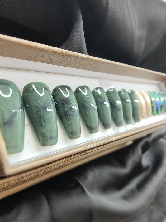 Pounamu+Pāua inspired nail kits
