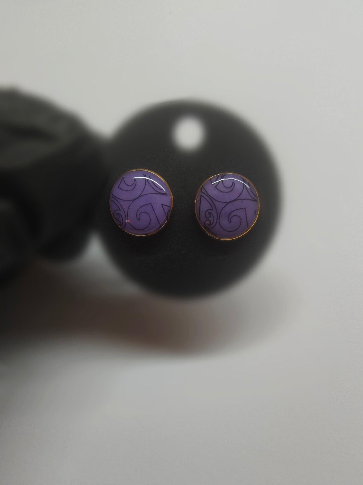 Waiporoporo Gold Studs