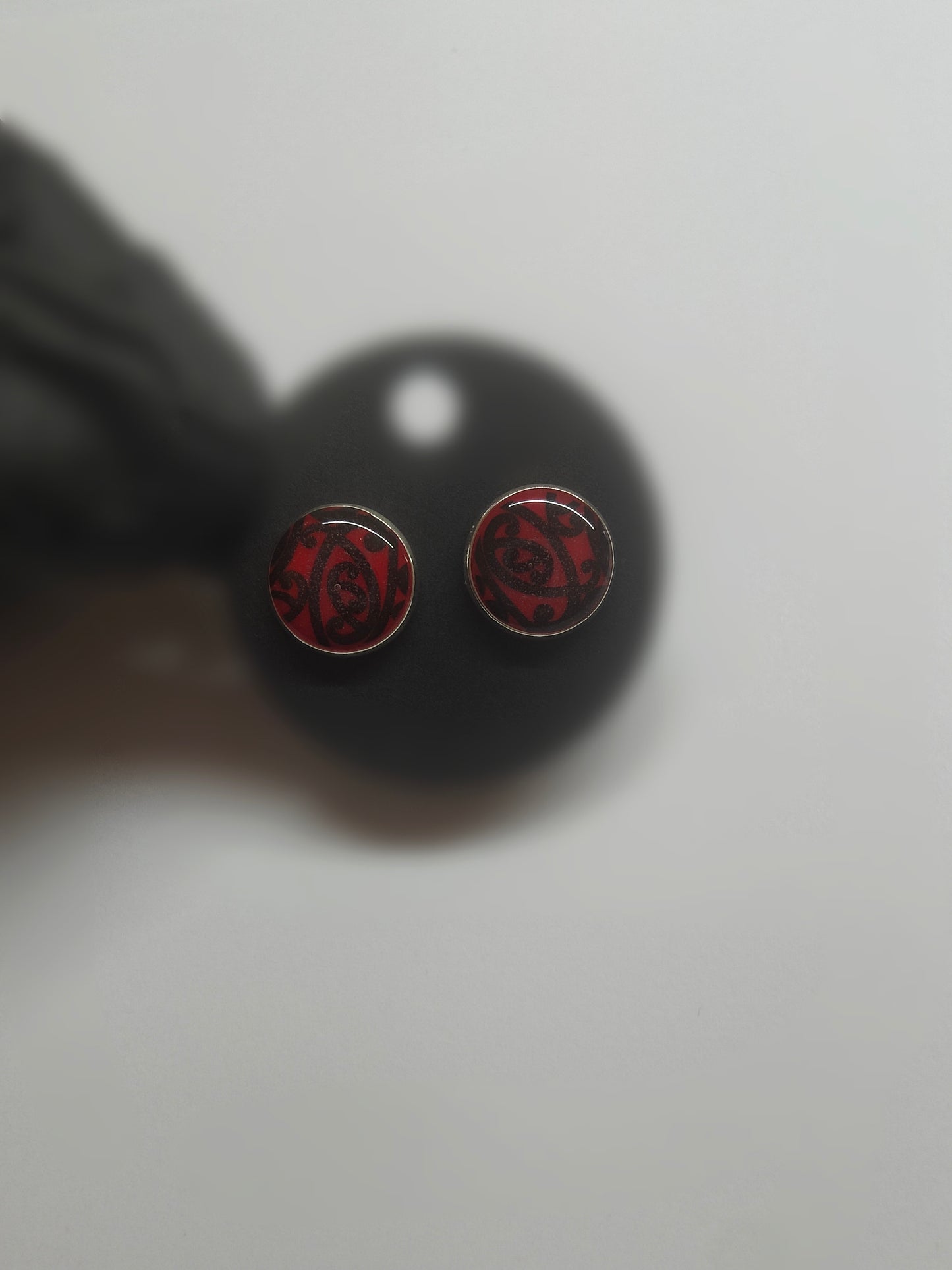 Whero Silver Studs